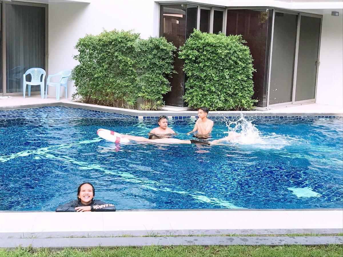 The Pine Hua Hin Lägenhet Exteriör bild